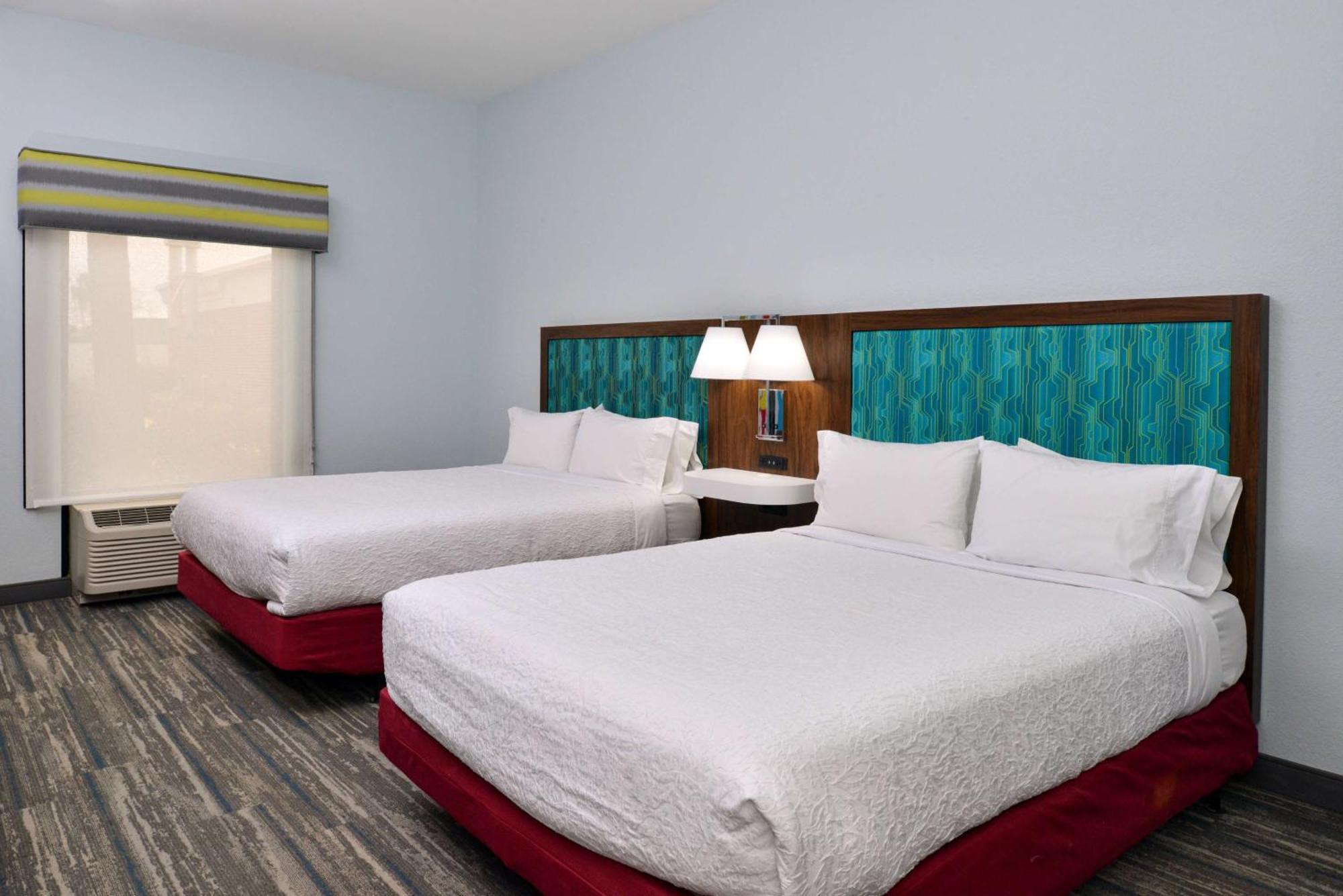 Hampton Inn By Hilton Panama City Beach Upper Grand Lagoon Bagian luar foto