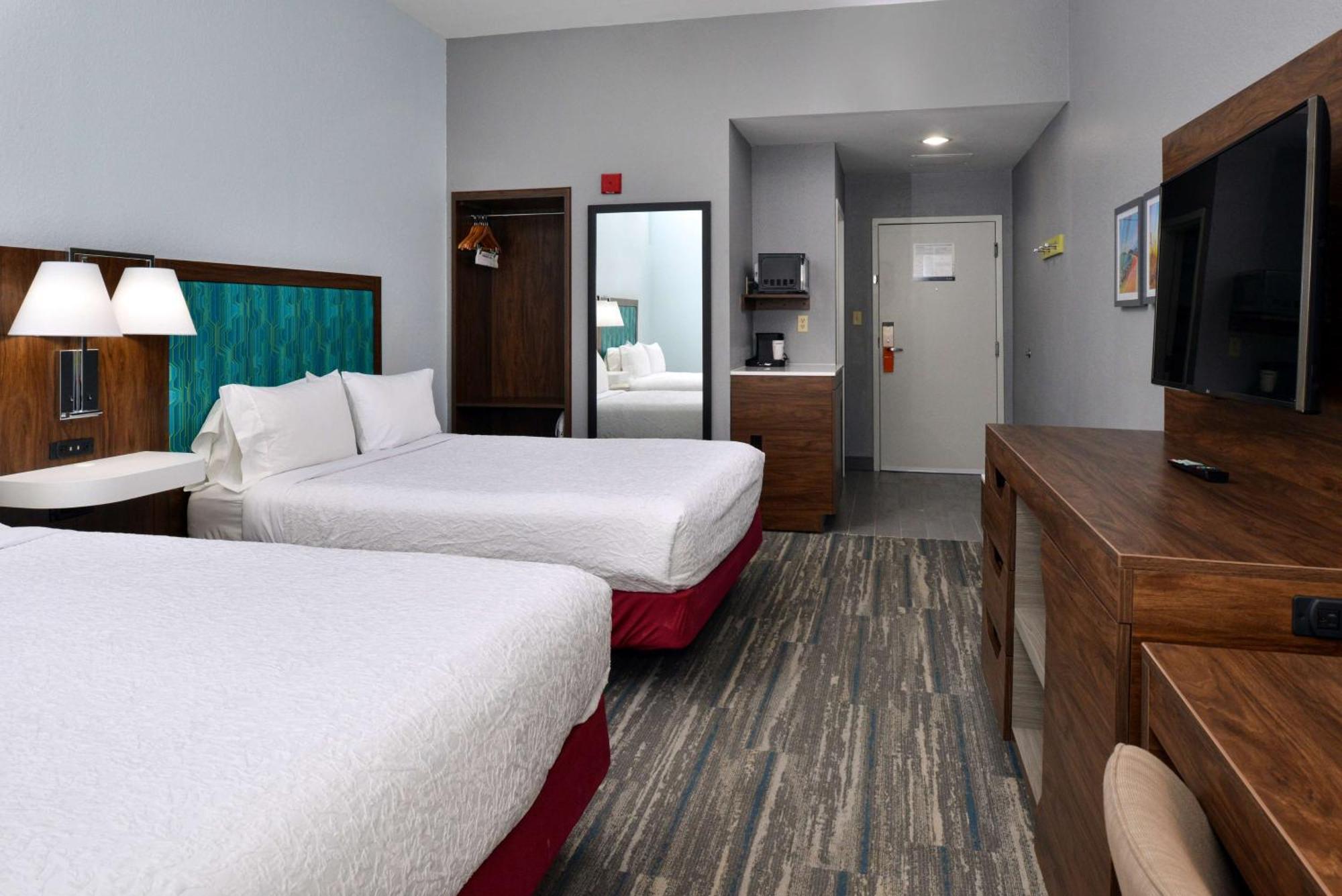 Hampton Inn By Hilton Panama City Beach Upper Grand Lagoon Bagian luar foto